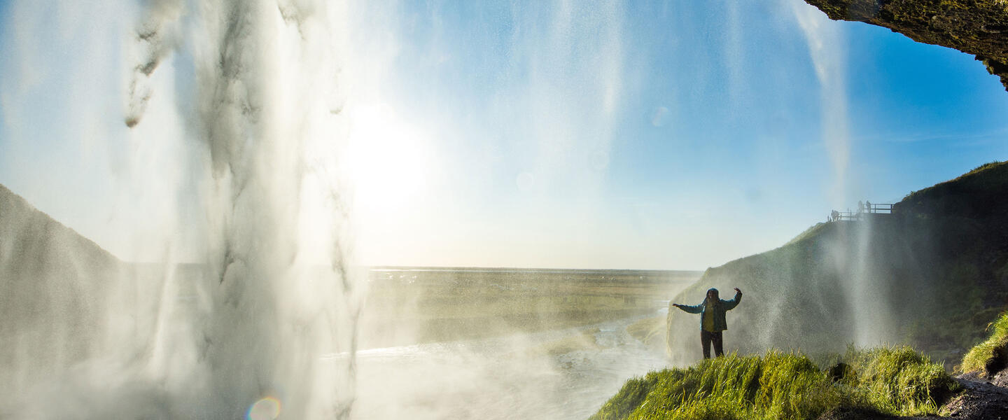 Island ─ Auf der Jagd nach den Nordlichtern Island ─ Auf der Jagd nach den Nordlichtern